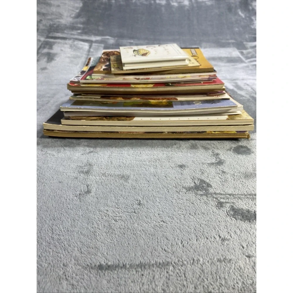 Vintage Dessert Recipe Books Cook Bake Lot of 19 Hershey Pillsbury Tast of Homes